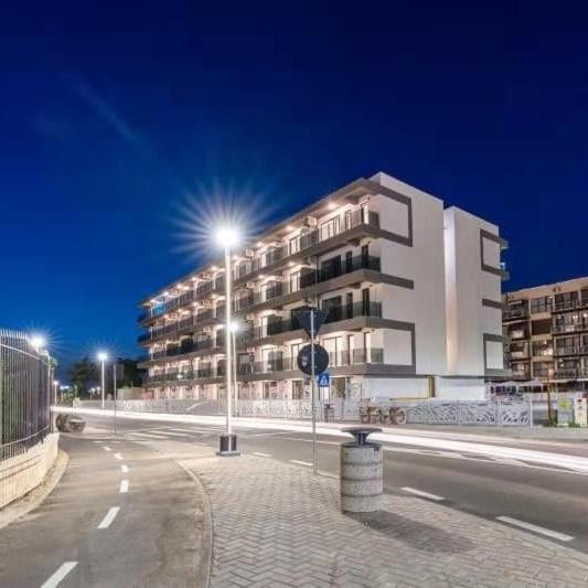 Garsoniera Saturn Apartman Kültér fotó