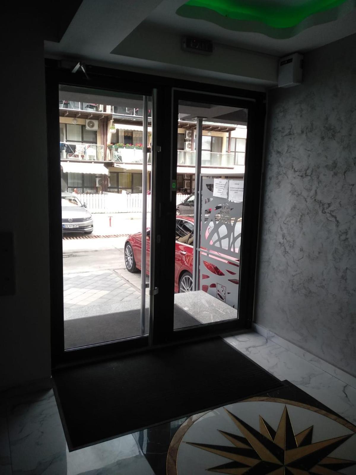 Garsoniera Saturn Apartman Kültér fotó